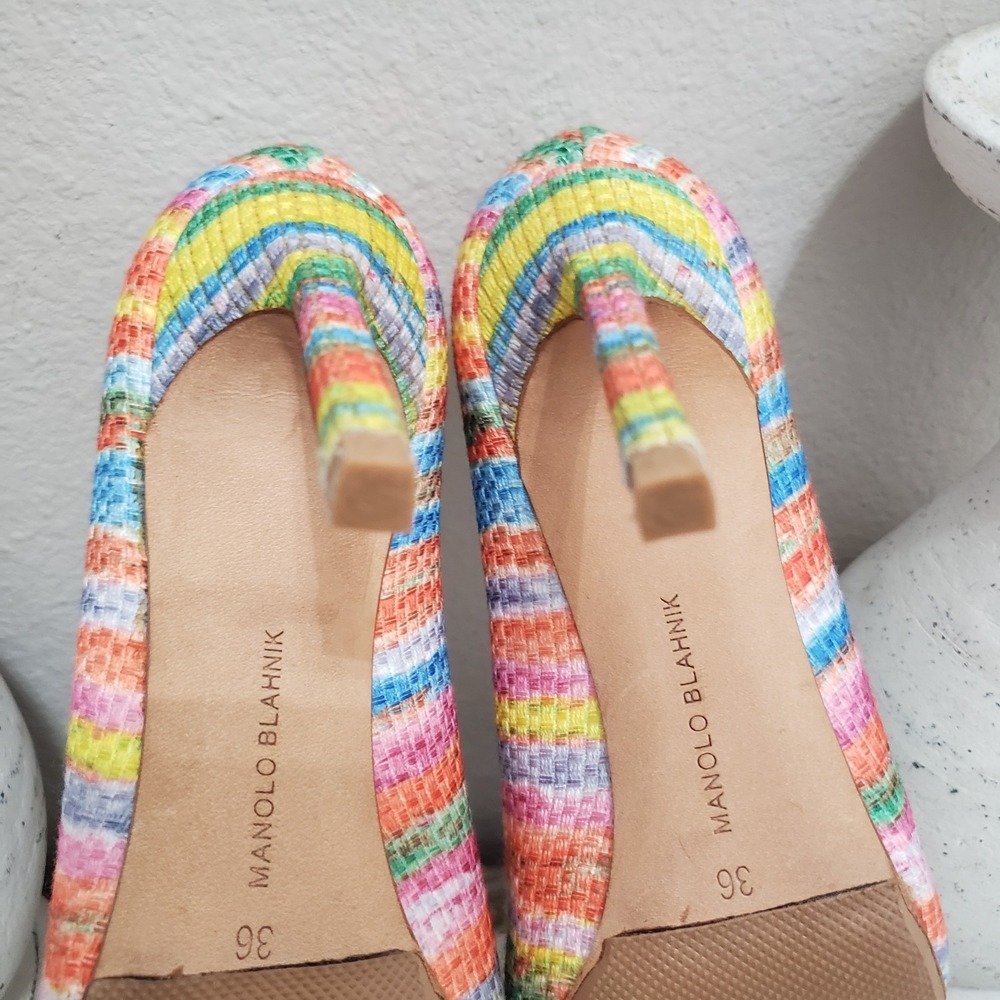 MANOLO BLAHNIK Striped Colorful Rainbow Pointed Pumps Heels EU 36 US 6 - Picture 10 of 12